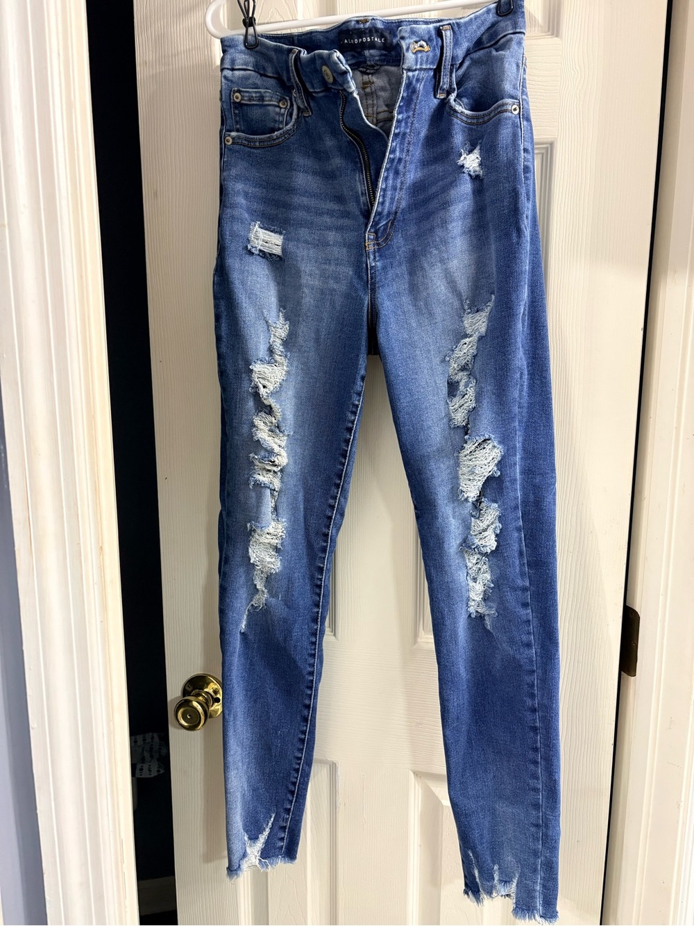 Aeropostale Blue Distressed Skinny Jeans